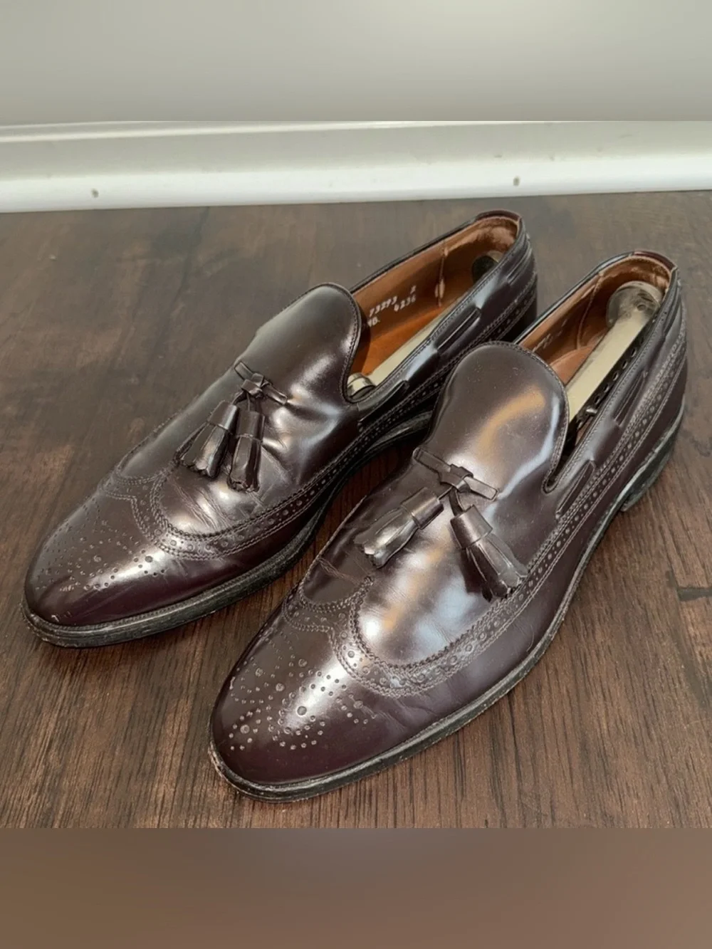 Allen Edmonds Arlington Wingtip Tassel Kiltie Loafer Men's Size 9B Burgundy